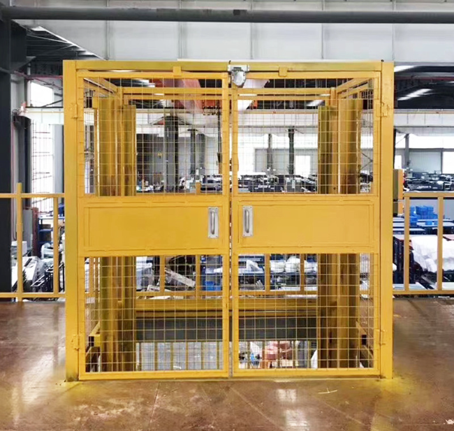 上安乡智能导轨式升降机亮相